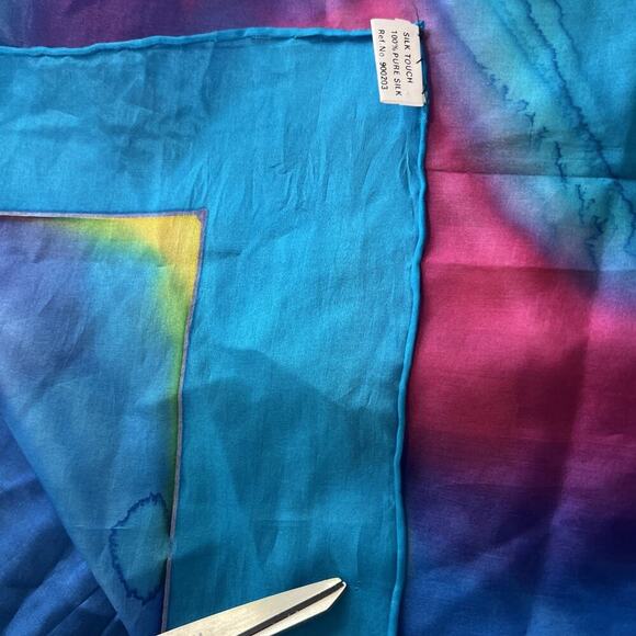 Handcrafted Multicolor Tie Dye 100% Silk Scarf‎ 34"x 35" Rolled Edge Handsewn - Picture 7 of 7